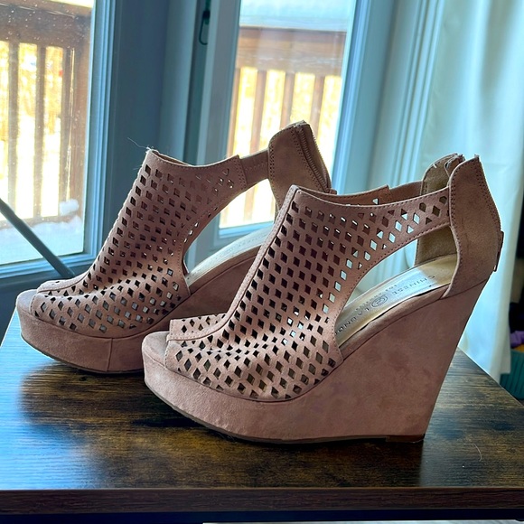 Pink Chinese Laundry Wedge - Picture 2 of 4